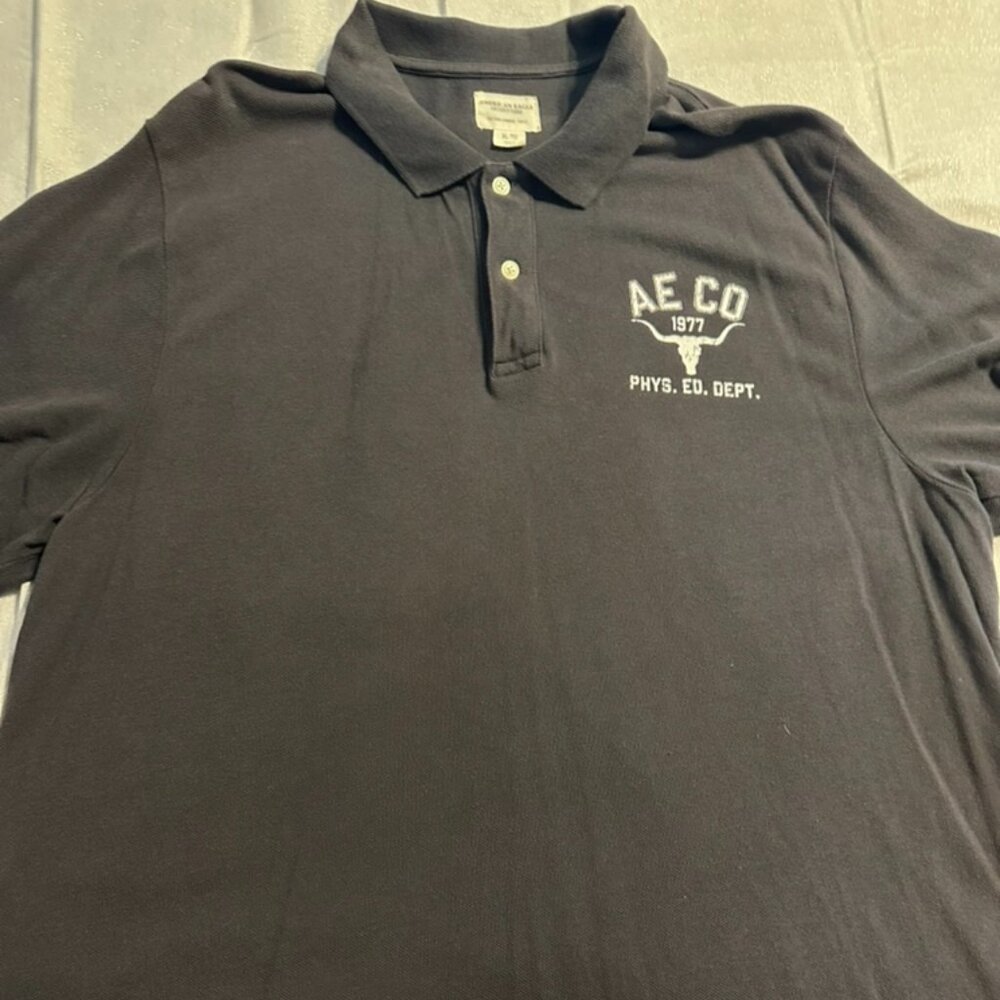 American Eagle Outfitters Mens XL solid polo shirt with number 3 on back